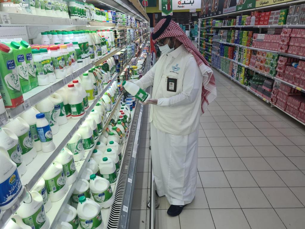 بلدية الخبر تنتهي من تأهيل وتطوير أكثر من 75% من منافذ البيع الغذائية والتموينات