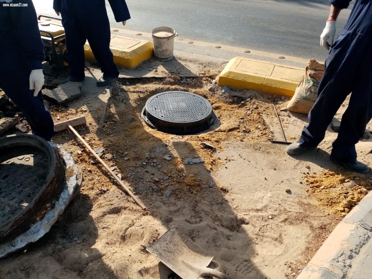 بلدية الجبيل تبدأ باستبدال أغطية المناهل بأغطية  فيابر جلاس