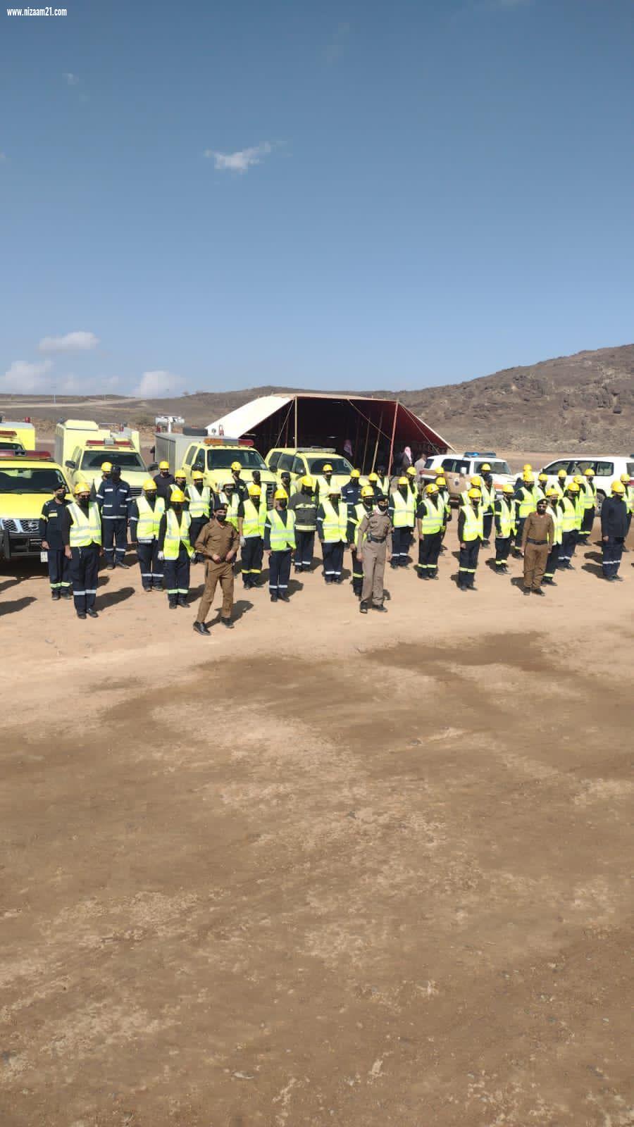 فرق الدفاع المدني بمحافظة بلقرن تعثر اليوم على مفقودة وادي أدمة بمنطقة عسير 