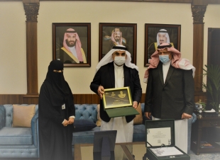 أمين الشرقية يكرم الإدارة العامة للمشاركة المجتمعية لحصولها على المعيار الدولي للمسؤولية المجتمعية الآيزو 26000
