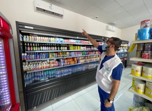 بلدية الخبر تنتهي من تأهيل وتطوير أكثر من 75% من منافذ البيع الغذائية والتموينات