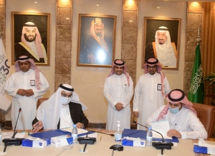 أمين الشرقية يبرم 4 اتفاقيات لتطوير مرافق تنموية في الخبر مع القطاع الخاص