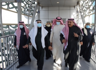 أمين الشرقيه يفتتح جسر مشاة العثيم مول    بخدمات إضافية لكبار السن
