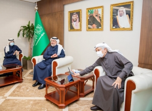 وزير البيئة يُدشن شعار اللجنة الوطنية للموارد الوراثية النباتية للأغذية والزراعة